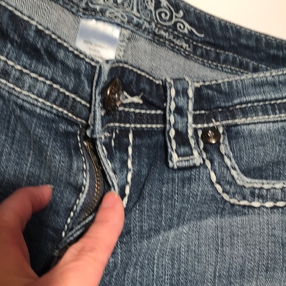 Maurices bling jeans capris 7/8 reg crops sequins - Picture 8 of 12